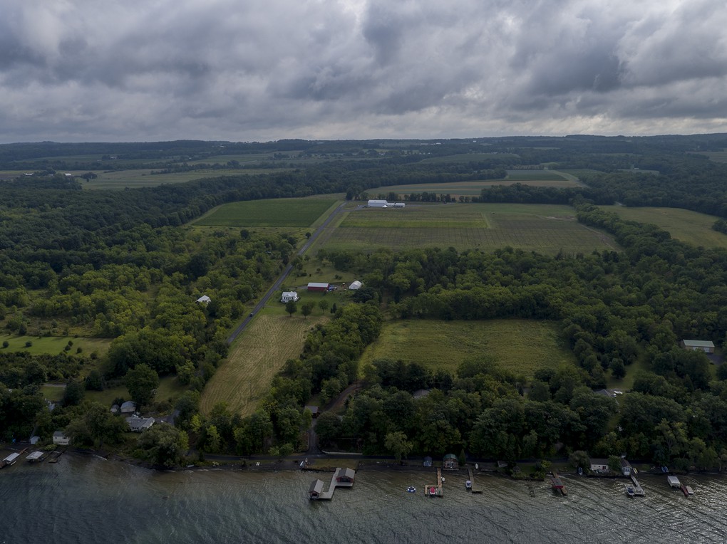 We were very lucky to find a property on the east side of Seneca Lake, an ideal location for growing grapes. At the time, it was simply a crop farm. There were no vines in the ground.